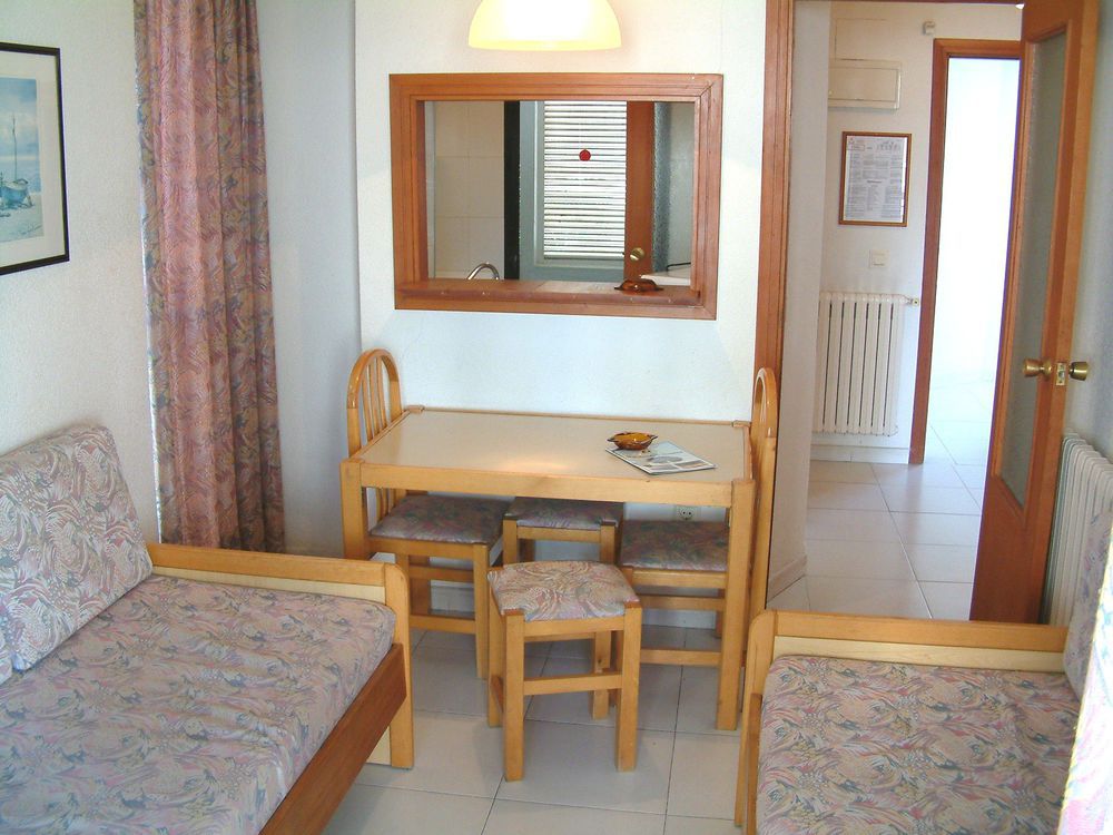 Luxmar Apartaments Benidorm Pokoj fotografie